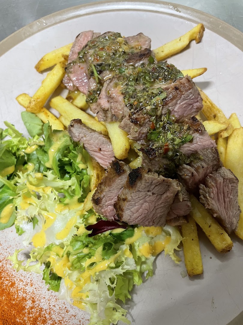 James' Bar and Grill · Fotos 4